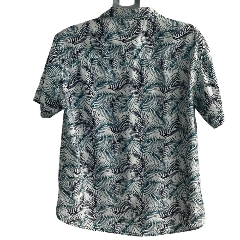 Costal Palm Leaf Print Button Up-Shirt 100% Cotton Men’s L Tropical Summer